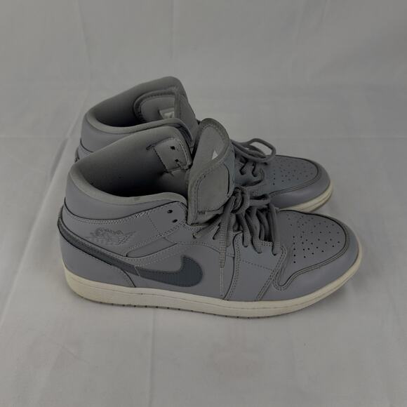 Nike Air Jordan 1 Mid Wolf Grey Men’s Size 8.5 Basketball Shoes Retro‎ OG - Picture 8 of 16